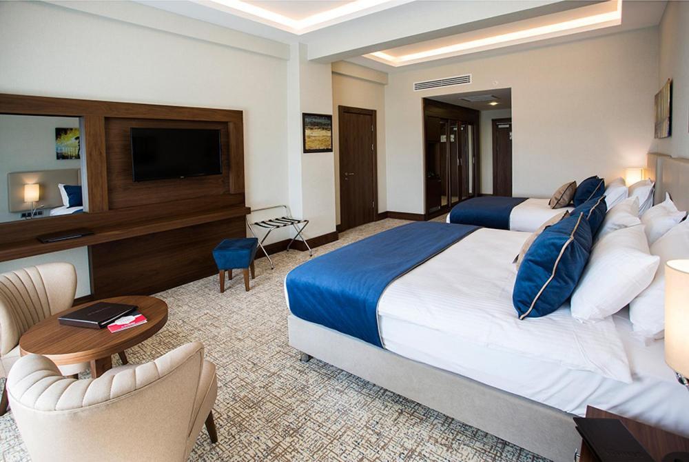 Hotel Ramada By Wyndham Yalova Yalova  Exterior foto
